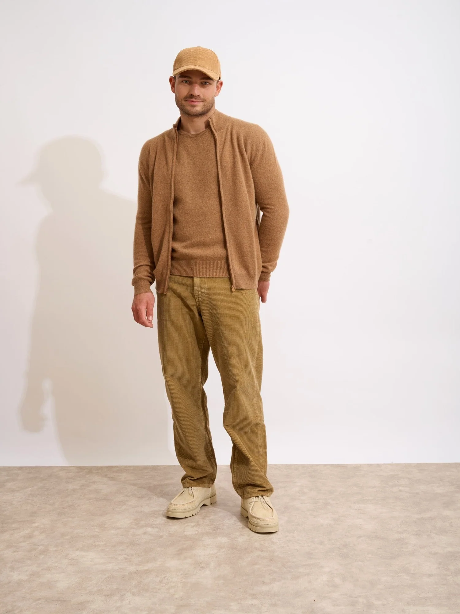 ALAN gilet zippé col montant noisette – Image 2