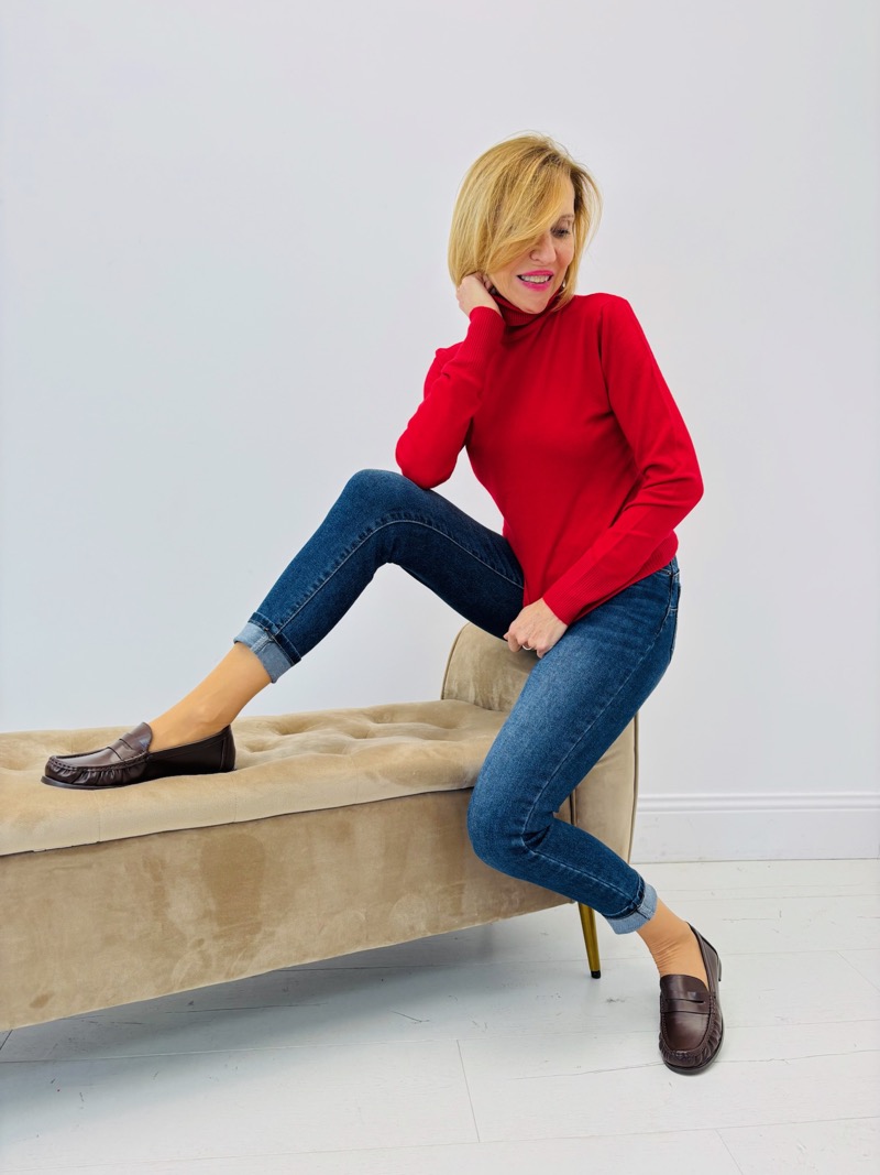 Pull col roulé essentiel en maille douce et fluide – Image 4