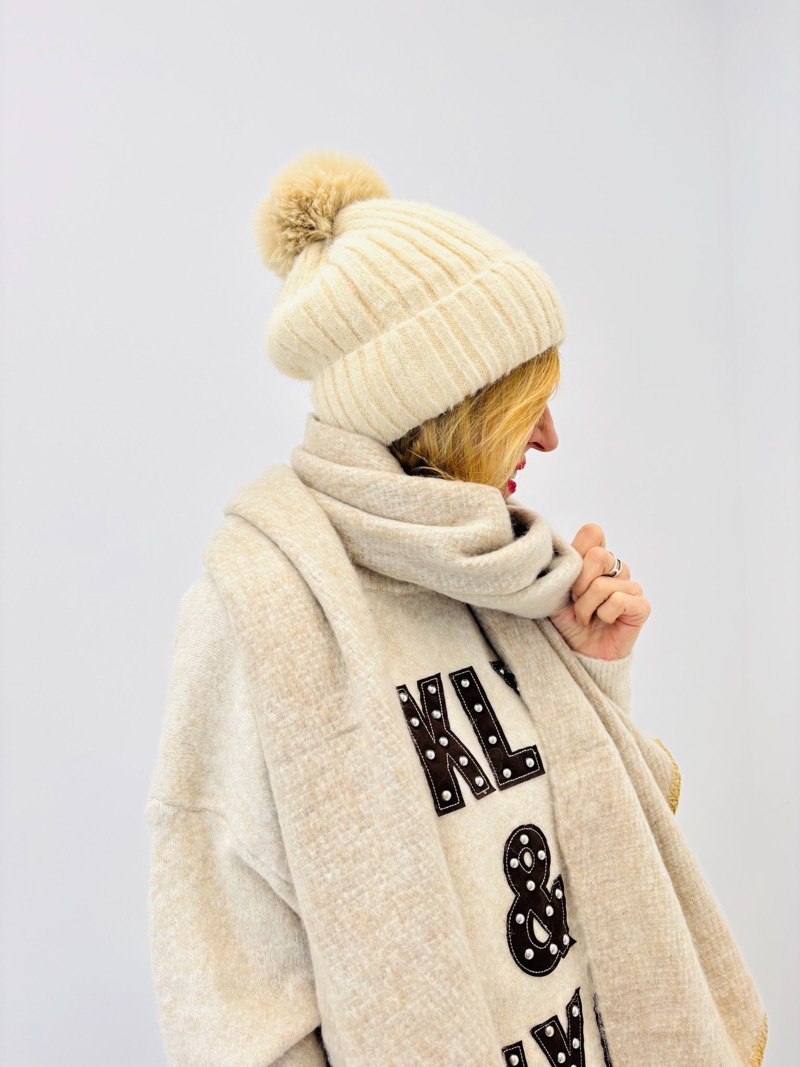 Bonnet Pompon Doux & Chaud – L’Accessoire Hivernal Indispensable – Image 3