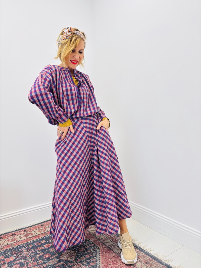 Blouse À Carreaux – Esprit Authentique Et Confort Naturel – Image 2