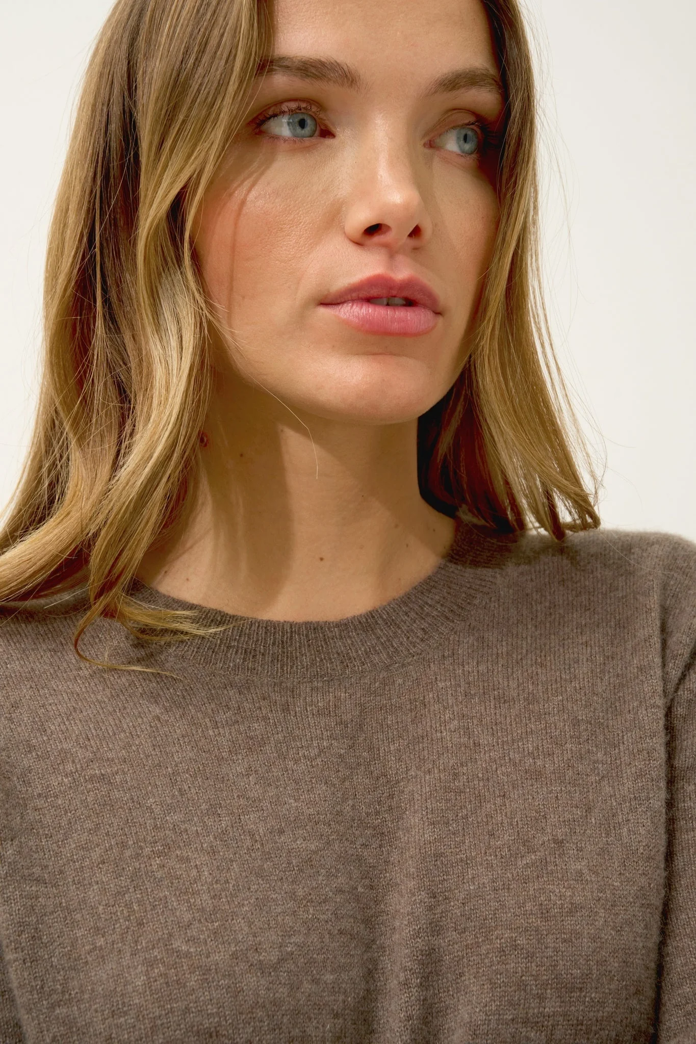 LINA robe col rond taupe chiné – Image 4