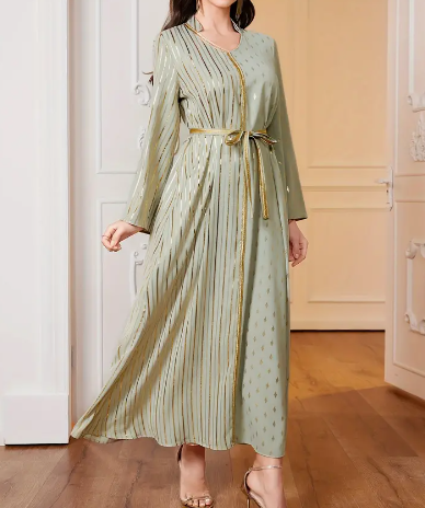 Caftan Élégant à Col V – Grâce & Féminité Orientale – Image 3